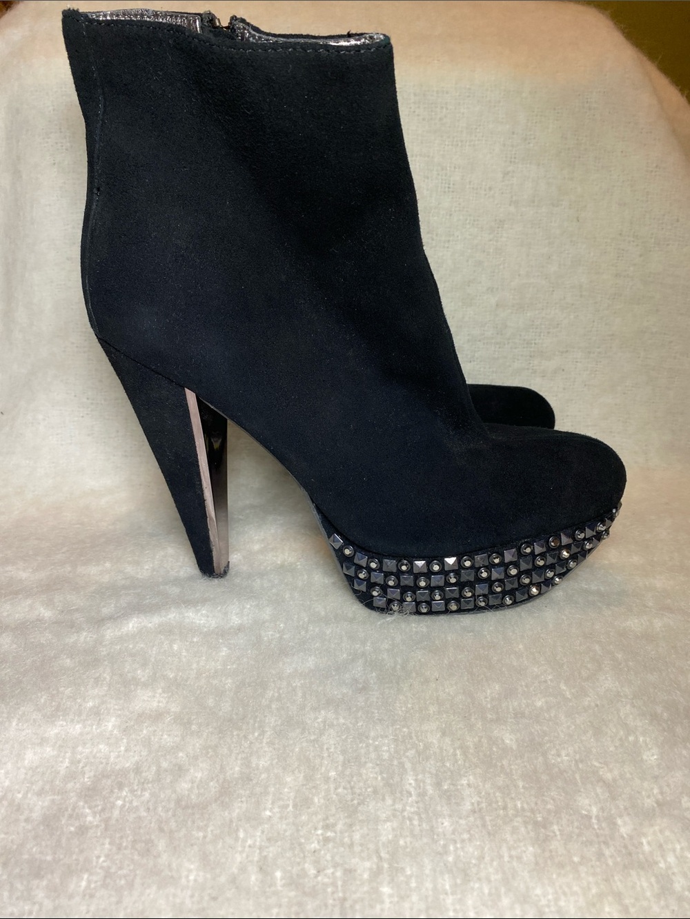 Sam Edelman Black Studded Platform Suede Ankle Boots for Women Size 9